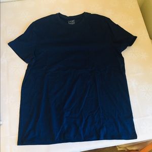 Navy tee size L